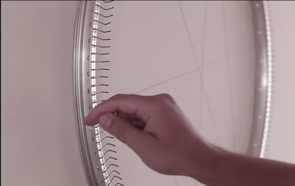 petros vrellis telaio opera ritratti